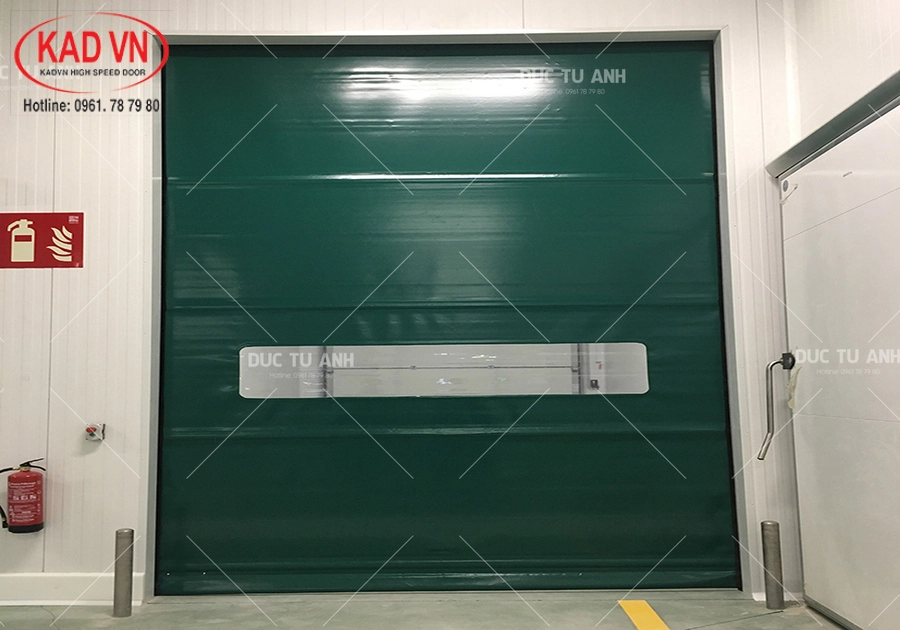 Ưu điểm khi sử dụng cửa cuốn nhanh so với các loại khác