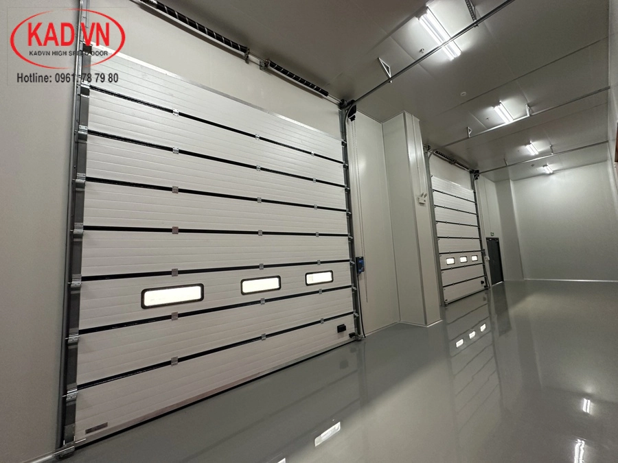 Top 3: Cửa cuốn nhanh trượt trần KAD7000