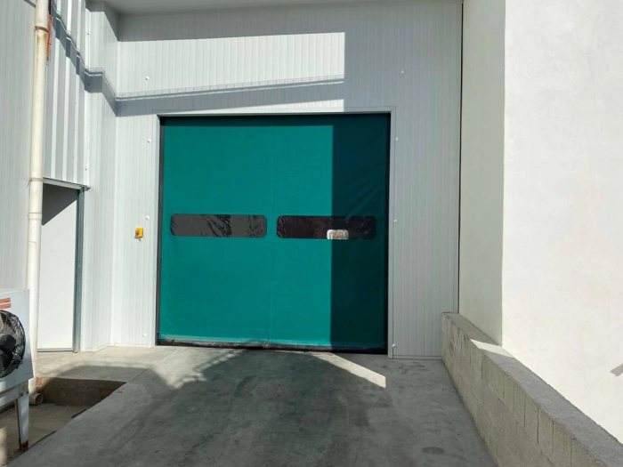 Cần lưu ý gì khi chọn mua cửa cuốn nhanh tại Gia Lâm, Hà Nội